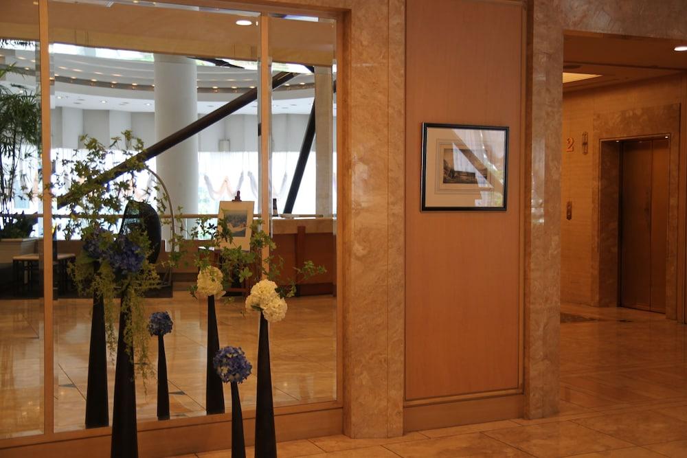 Ana Holiday Inn Tokyo Bay By Ihg Exterior foto